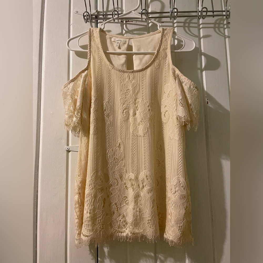 Maurice’s lace cold shoulder top-small like new
